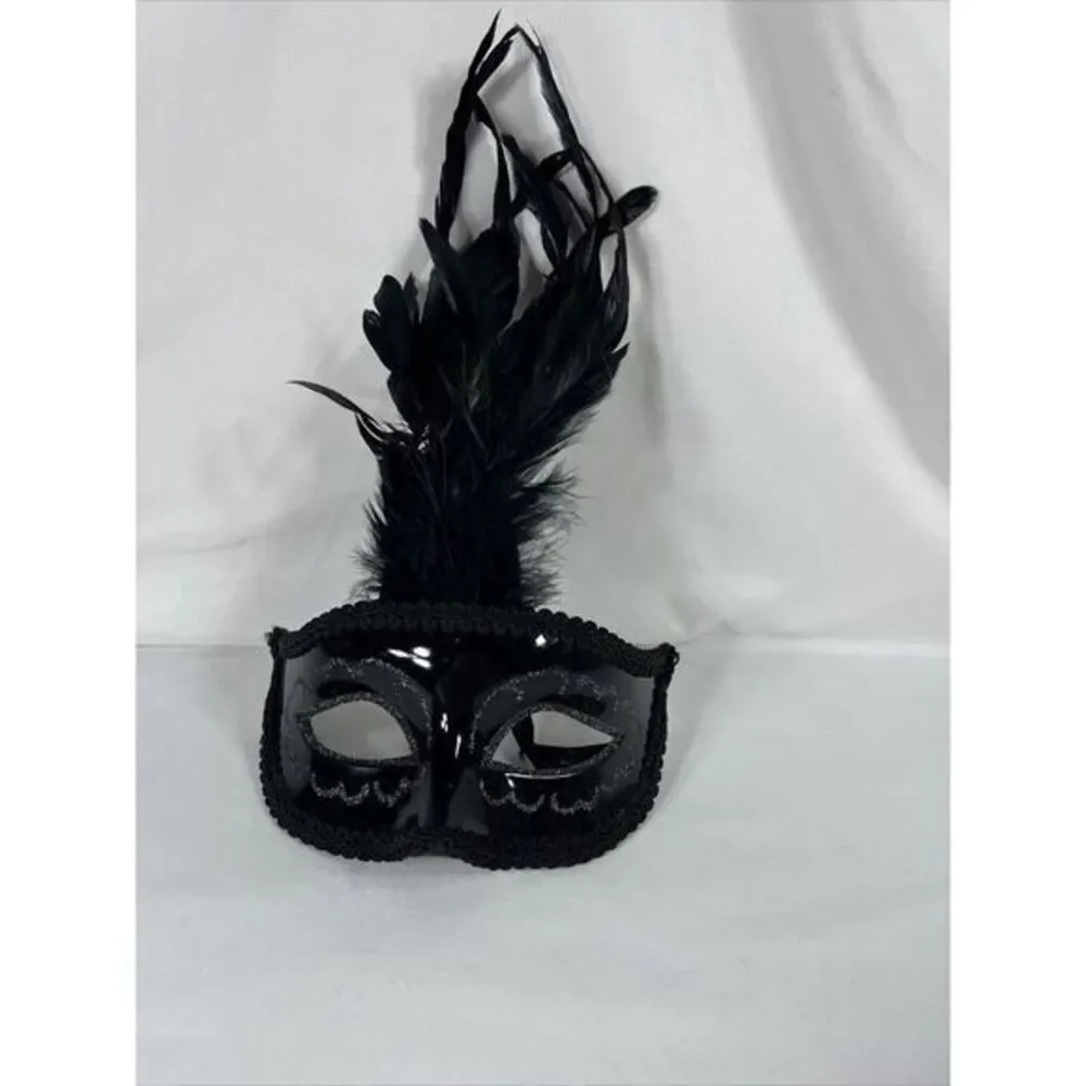 Black And Silver Mardi Gras Feather Mask Masquerade‎ Sequins Sparkle